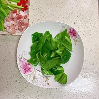 青椒炒香干的做法图解3