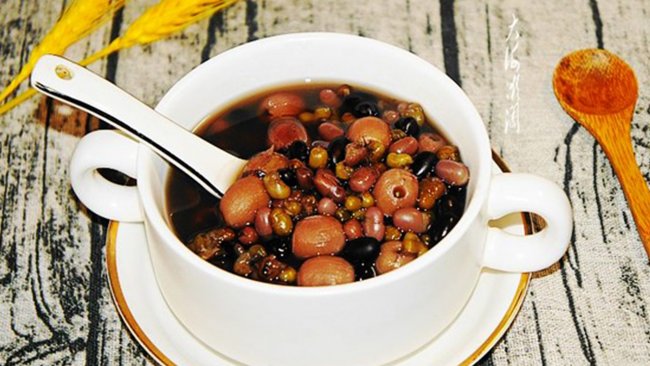 红豆莲子汤~营养美味，清爽消暑~的做法