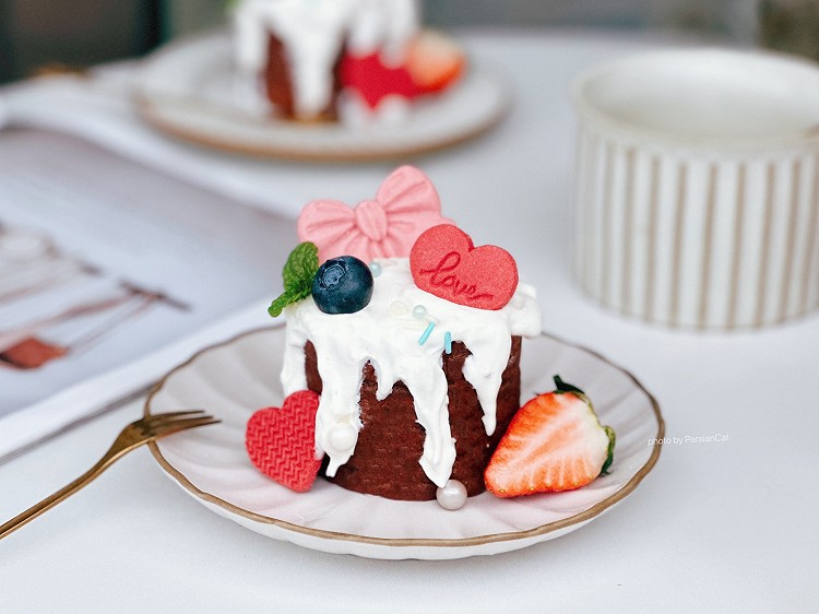 浪漫情人节巧克力雪顶蛋糕❤️的做法