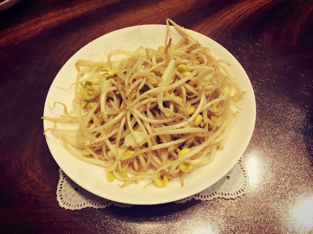 素炒黄豆芽
