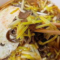 韭黄牛肉汤面，好吃到汤汁都不剩！#东古滋味 幸福百味#的做法图解4