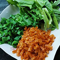 辣条炒饭的做法图解2