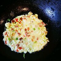 懒人早餐—剩米饭鸡蛋饼的做法图解3