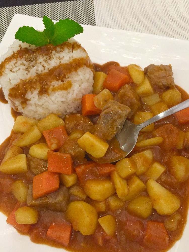 在家也能做超赞的咖喱牛肉饭的做法图解12