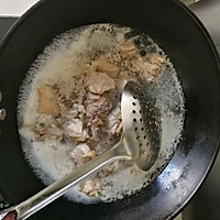 粉皮炖鸡的做法图解2