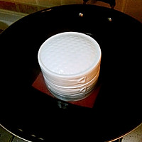 牛奶红枣炖燕窝的做法图解3