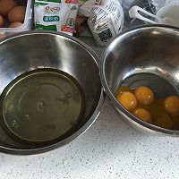 戚风蛋糕的做法图解2