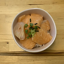 三文鱼刺身饭