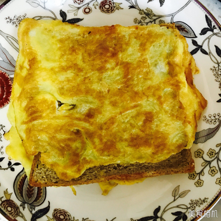 鸡蛋全麦吐司煎的做法