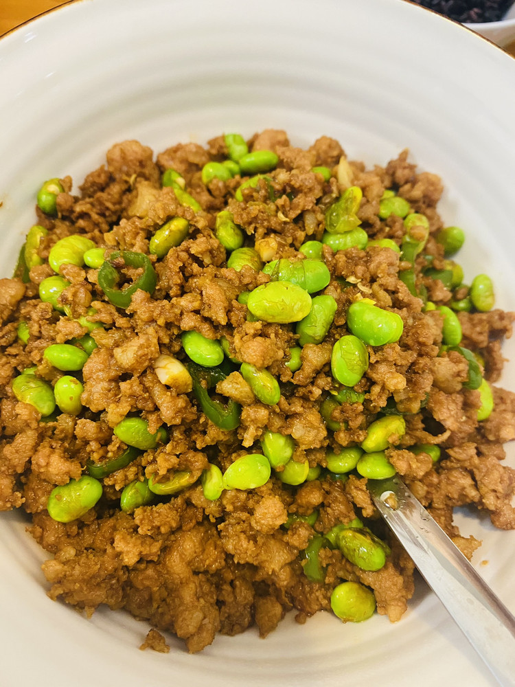 毛豆炒肉沫的做法