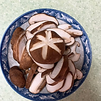 香菇豆腐煲的做法图解2