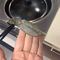 简单不上火的蒜蓉炒虾的做法图解1