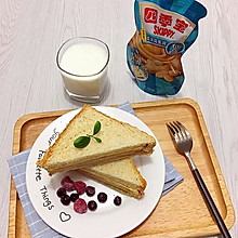 花生酱三明治#趣味挤出来，及时享美味#