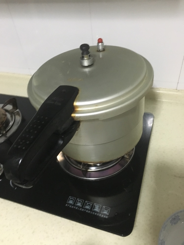 高压锅版零失败红烧肉的做法图解8