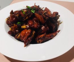 酒焖红烧鸡的做法