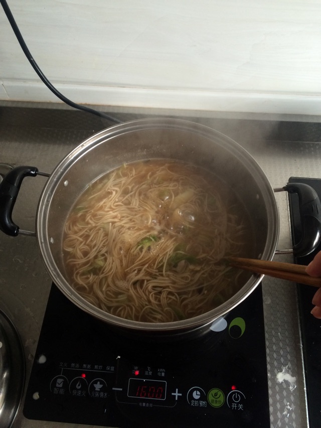 羊肉白菜骨汤面