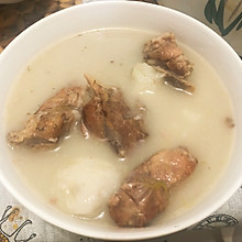芋头排骨汤