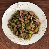 芹菜炒肉的做法图解6