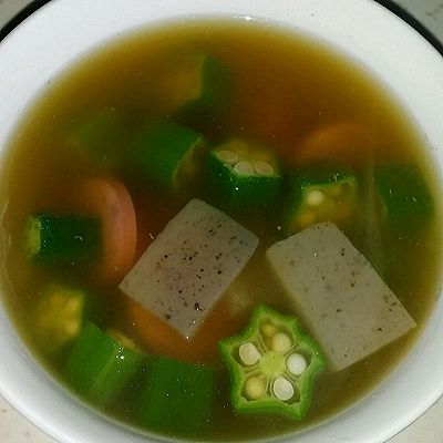 香肠秋葵魔芋汤（营养＆减脂＆靓汤＆老少皆宜）