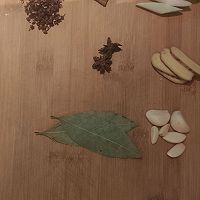 红烧排骨的做法图解1