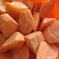 红豆薏米脊骨汤的做法图解3