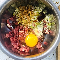 牛肉丸子萝卜汤的做法图解3