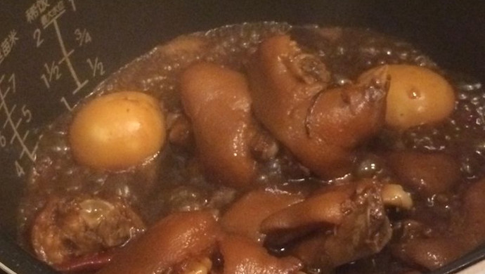 酱卤猪蹄块（米饭煲版本）