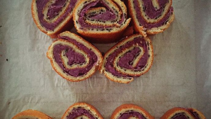 黑芝麻紫薯卷
