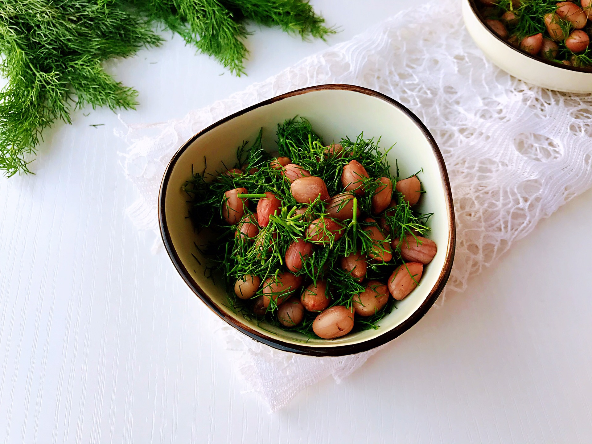Fennel peanuts. Small snacks for nourishing the stomach