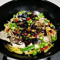 啤酒鱼头豆腐的做法图解3