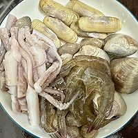 番茄海鲜烩饭的做法图解4