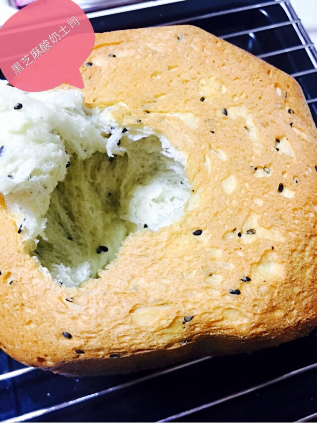 黑芝麻酸奶土司（面包机版)