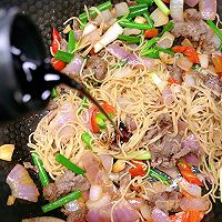 #肉食主义#牛肉炒面的做法图解12