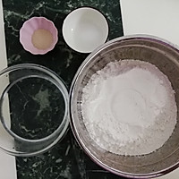 韭菜鸡蛋包子的做法图解1