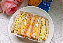 快手减脂早餐--芝士鸡排全麦三明治的做法