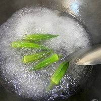#丘比小能手料理课堂#虾仁蔬菜沙拉、营养又美味、的做法图解3