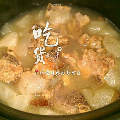 冬季白萝卜猪脊骨汤