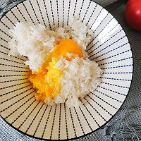 农家小厨房-茄汁牛肉炒饭的做法图解1