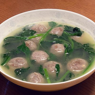 牛肉丸菠菜汤