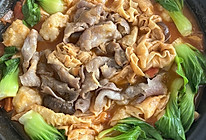 肥牛虾滑煲的做法