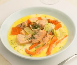 挪威三文鱼莳萝汤的做法