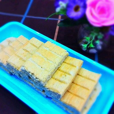 香蕉糕切片(1烤盘,蛋白打发)