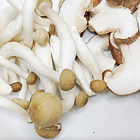 仙剑七里的蘑菇汤饭，真的有那么好吃吗？ | 香喷喷蘑菇饭的做法图解1