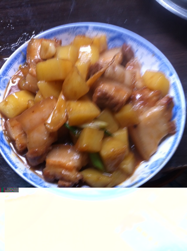 土豆红烧肉