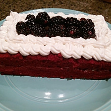 黑莓红丝绒蛋糕