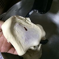肉松炼乳面包的做法图解4