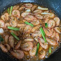 #感恩妈妈 爱与味蕾同行#油焖基围虾的做法图解5