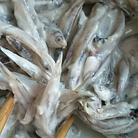 炸小银鱼的做法图解4