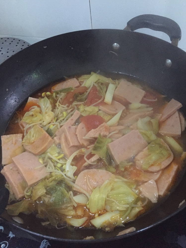 午餐肉烩蔬菜的做法图解1