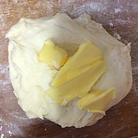 香葱芝士肉松包—全家最爱吃的小餐包的做法图解3